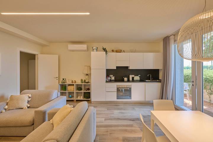 Ferienwohnung für 4 Personen, mit Garten und Seeblick in Garda - 2