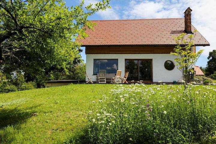 Location de vacances pour 4 personnes, avec vue et jardin, animaux acceptés à Logatec - 2