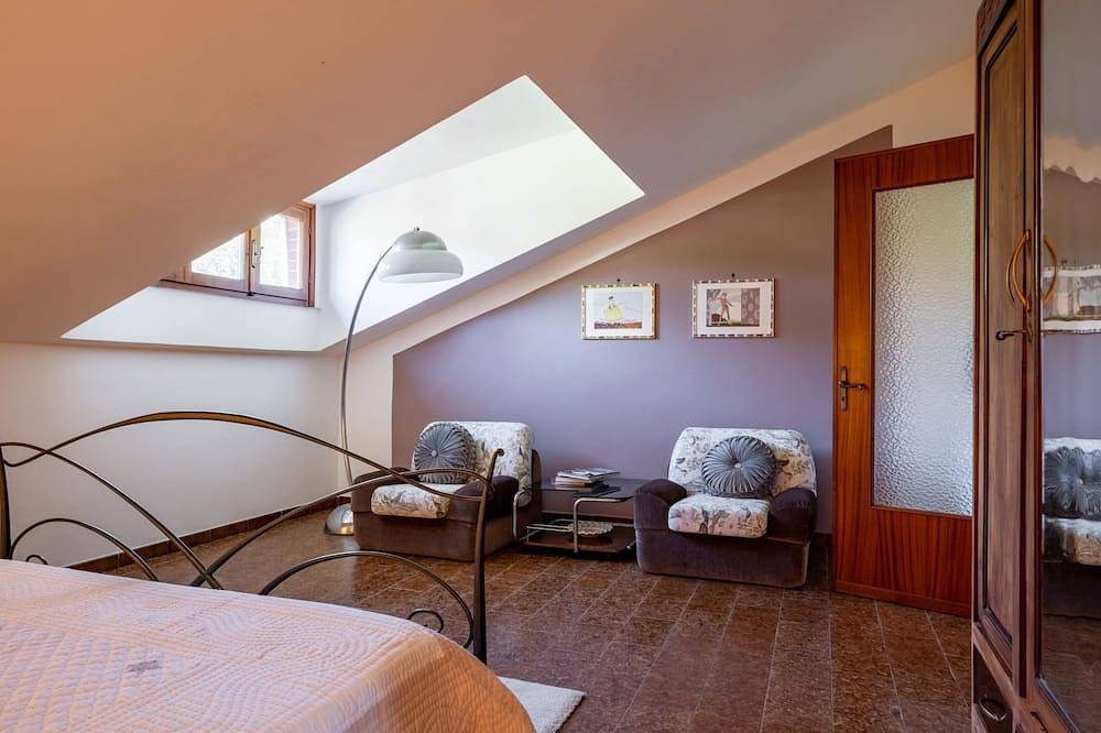 Ganze Wohnung, Ca' D'Gnese in Castagnole delle Lanze (dorf), Castagnole delle Lanze