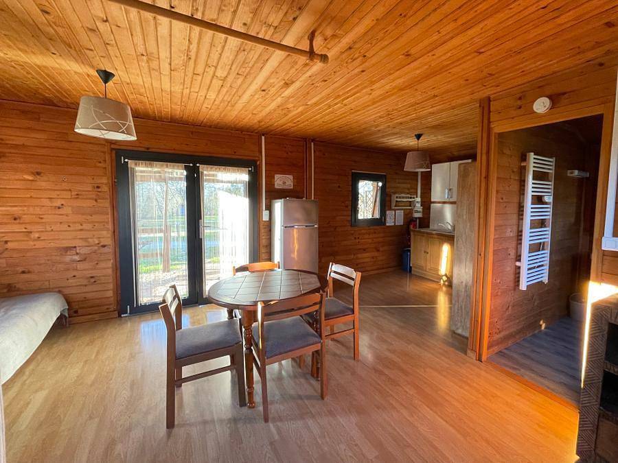 Les Chalets De Fiolles - Chalet 4 personas - Chalet Loft Confort - 1 habitación grande - aire acondicionado - Tv - Barbacoa - Hogar* - 35m2 + 14m2 terraza cubierta in Brens, Región de Albi