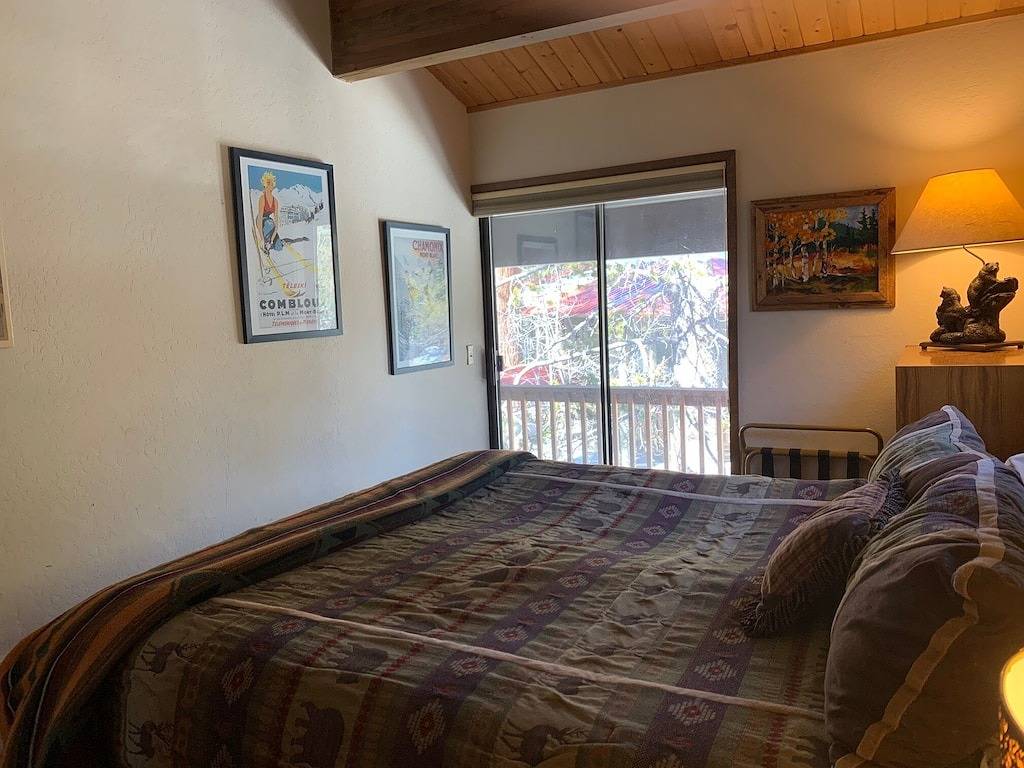 Ganze Wohnung, Neue Liste Seeufer, Strandlage, Vermietung von Wasserfahrzeugen, privater Steg, Skiverleih in Truckee, Donner Lake