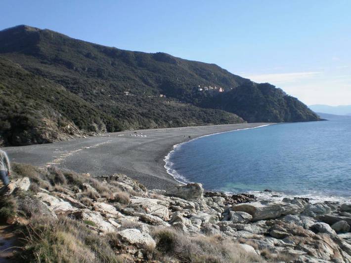 Location de vacances pour 2 personnes, avec balcon ainsi que vue et jardin dans Cap Corse - 4