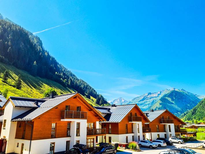 Ferienwohnung für 4 Personen, mit Balkon und Whirlpool sowie Garten und Kinderpool in Rauris