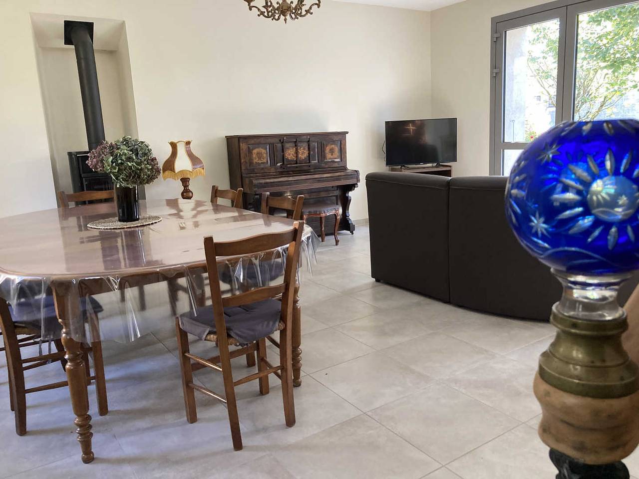 Gîte voor 6 personen met tuin in Saint-Pierre-de-Trivisy, Lacaune en omgeving