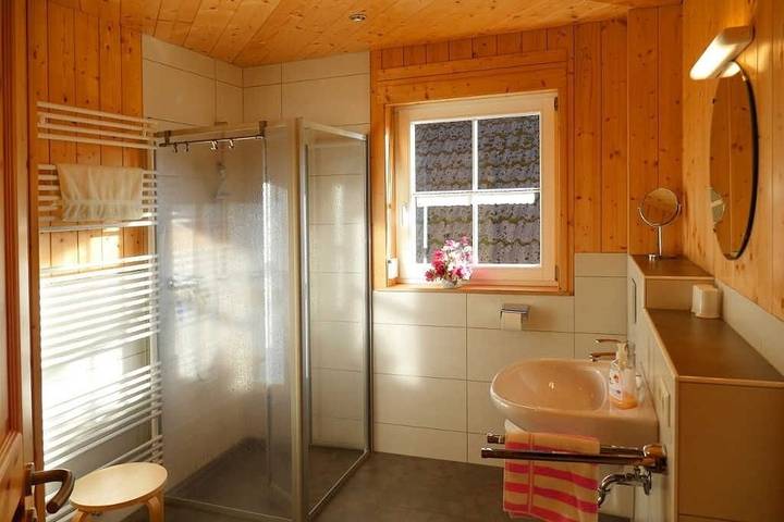 Ferienwohnung für 6 Personen, mit Balkon und Terrasse sowie Garten und Ausblick in Oberharmersbach - 3