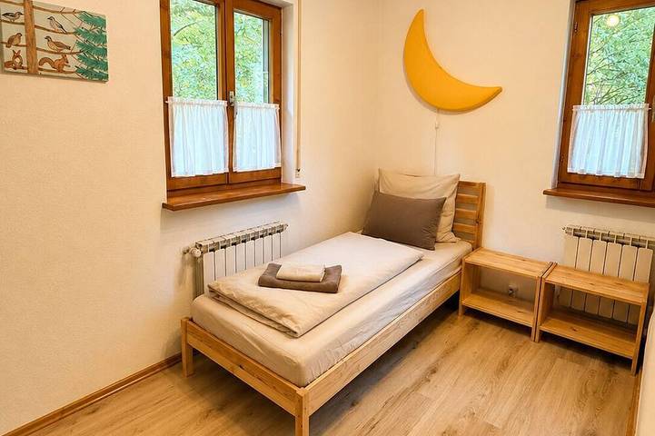 Ganze Wohnung, Praxis Löwenzahn, ehemalige Landarztpraxis im Fränkischen Seenland - 6 Personen in Westheim (Bayern), Romantische Straße