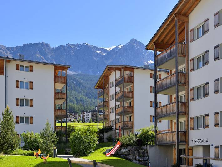 Appartamento per 4 persone, con Balcone e Terrazza nonché Giardino e Panorama in Engadina