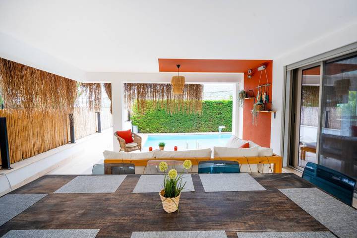 Luxus-Ferienvilla am Meer mit Privatsphäre in Cesme, Türkische Ägäis