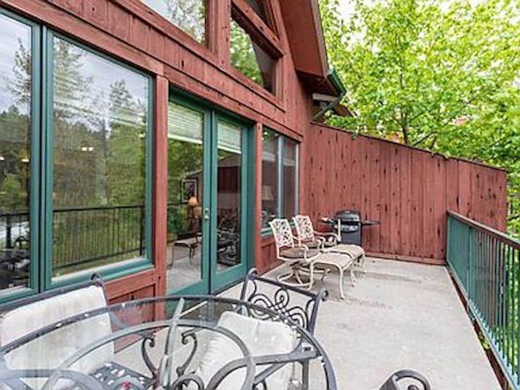 Ganze Wohnung, Beautiful Loft Condo in the Heart of Bigfork on the Swan River in Flathead Nationalwald