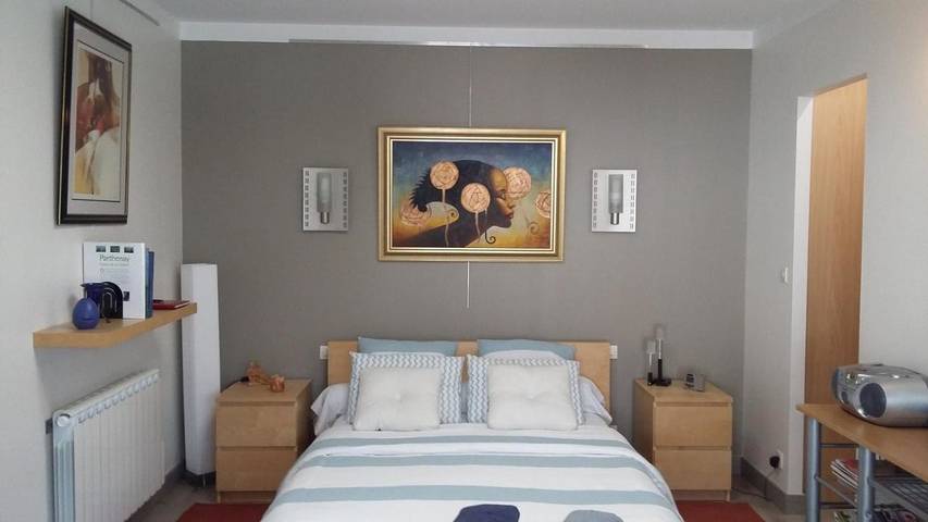 Location de vacances pour 3 personnes, avec piscine ainsi que vue et jardin à Parthenay - 4