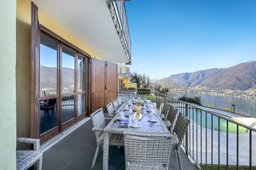 Holiday Rental for 10 People in Faggeto Lario, Como Province, Photo 1