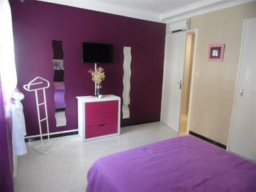 Gîte pour 4 personnes, avec balcon à Montbolo