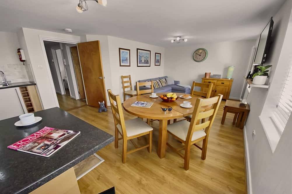Ganze Wohnung, Waterfront Quay - Apartment mit 2 Schlafzimmern und Hafenblick für 4 Personen (+2) in Gosport, Hampshire