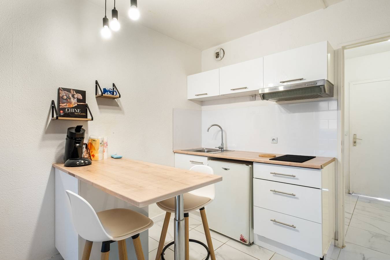 Hel enrumslägenhet, Le Juan Soleil: Studio by the Sea in Juan-les-Pins in Antibes, Cannes region