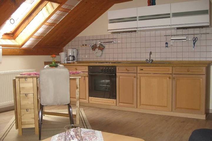 Ferienwohnung für 3 Personen, mit Balkon und Garten in Moosbach