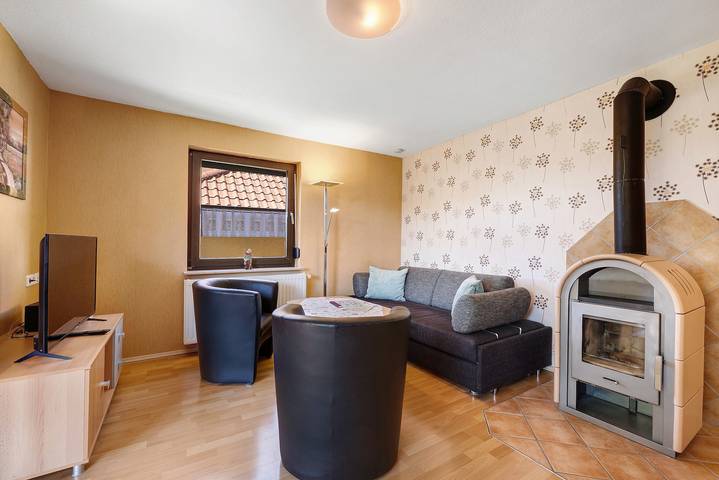 Hel lejlighed, Apartment 'Ferienwohnung Eleonore' with Shared Terrace, Shared Garden and Wi-Fi in Meßstetten, Neckar-Alb