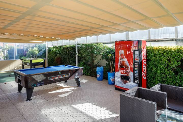 Bungalow 'A6' with Private Pool, Private Terrace and Wi-Fi in O Grove, Rías Baixas