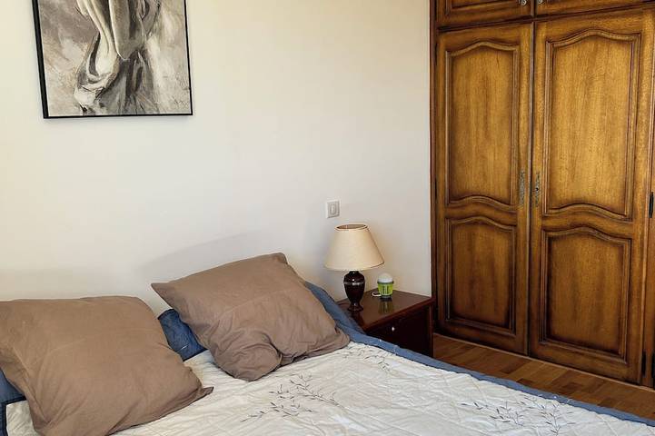 Gîte pour 5 personnes, avec balcon et piscine à Bastelicaccia - 2