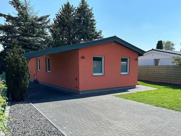 Ferienhaus für 6 Personen, mit Terrasse und Garten in Ketzin