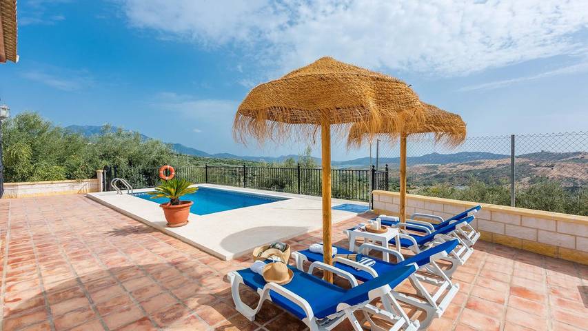 Casa rural para 6 personas, con piscina y balcón/terraza en Periana - 2