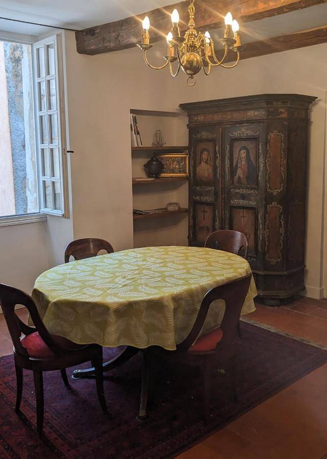 Gîte pour 5 personnes, avec terrasse et vue à Entrevaux - 4