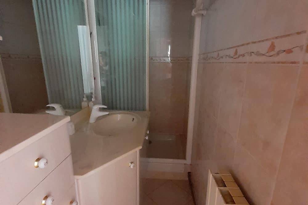 Maison du Guier 4 ou 6 personne au coeur du massif in Saint-Pierre-de-Chartreuse, Isère