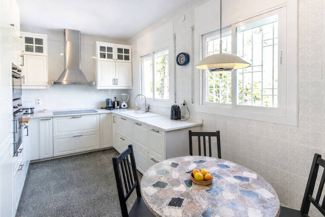 Elegant Mountain Villa just 30km to Barcelona in Corbera de Llobregat, Barcelona Binnenland