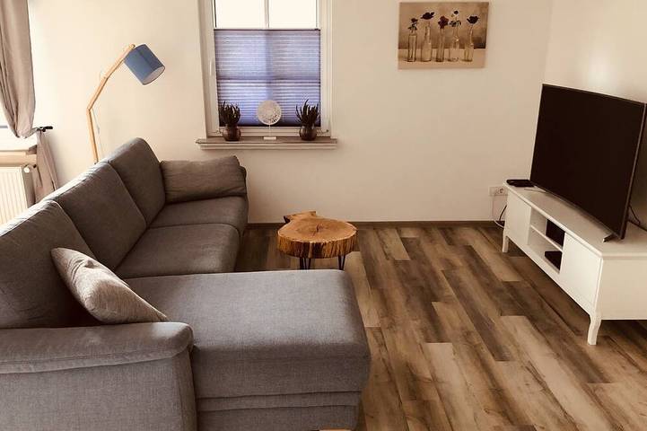 Ferienwohnung für 8 Personen, mit Pool und Garten - 1