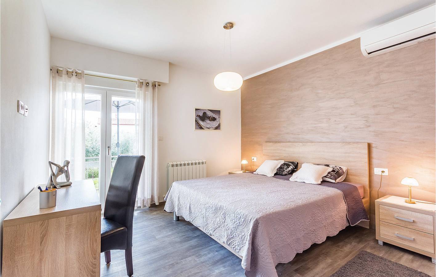 Entire holiday apartment, Holiday apartment for 8 people with terrace in Medulin City, Medulin