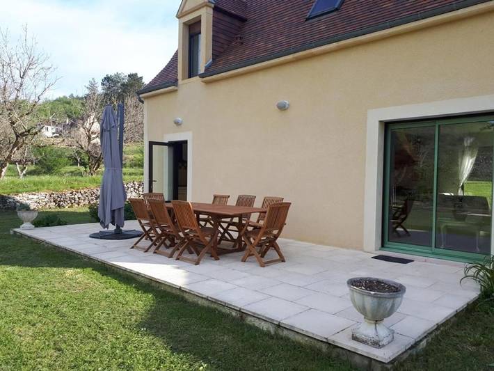 Location de vacances pour 8 personnes, avec jardin et vue, adapté aux familles à Daglan - 4