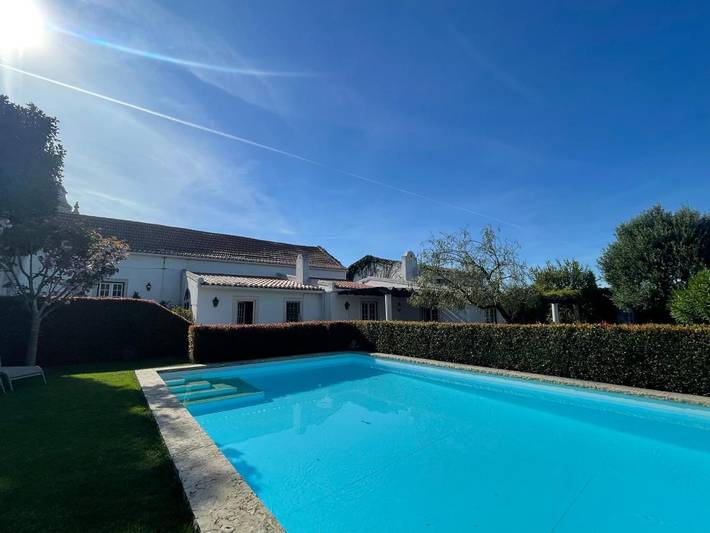 Casa de férias para 6 pessoas, com piscina e vista e ainda jardim, com animais de estimação em Alenquer