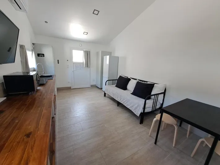 Apartamento de vacaciones para 2 personas, con jardín y piscina - 1