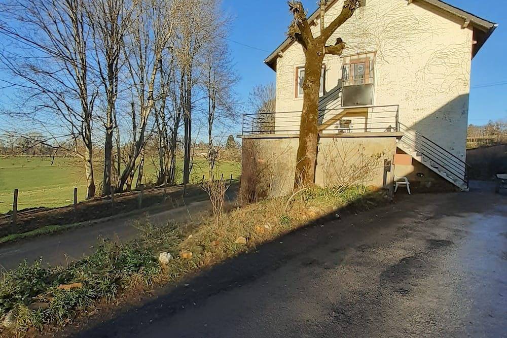 Gîte à Proximité de la Bourboule/mont-dore sur la Route des Fromages D'auvergne in Avèze, Regionaler Naturpark Volcans d'Auvergne