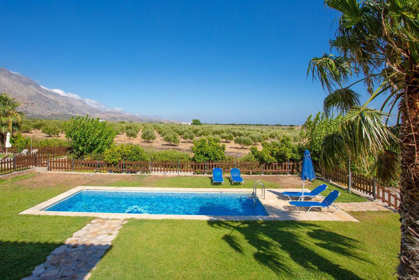 Andreas Beach Villa in Chania region