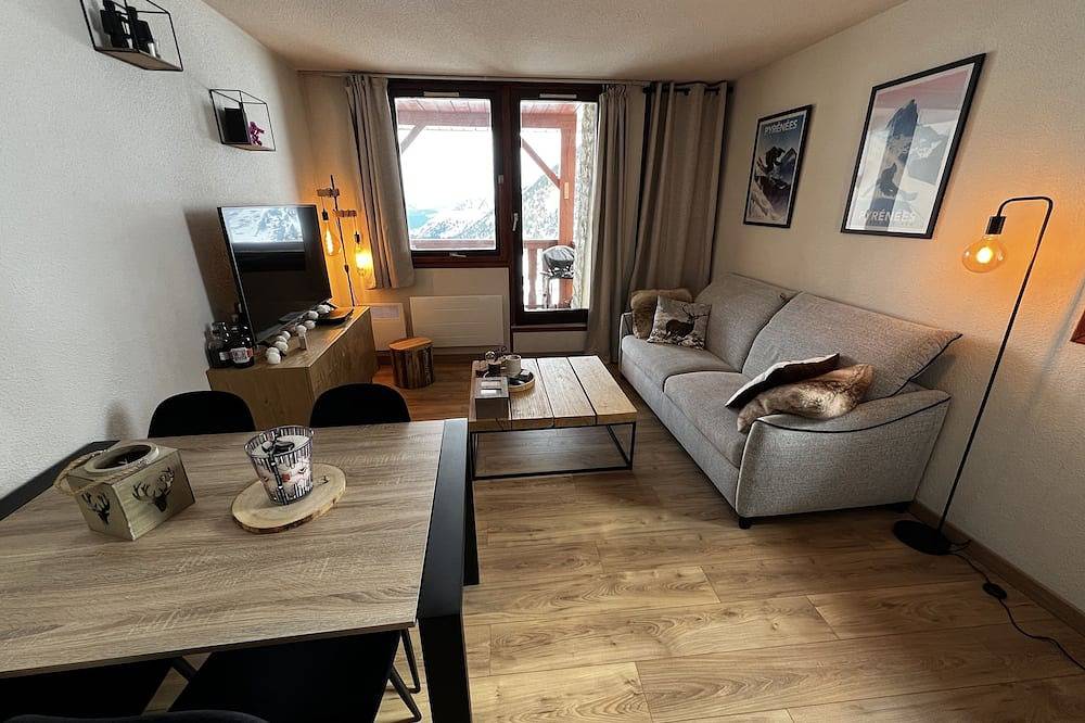 Appartement entier, Appartement 6 personnes, 1 chambre avec vue sur les pistes de Lamongie. in La Mongie, Bagnères-de-Bigorre