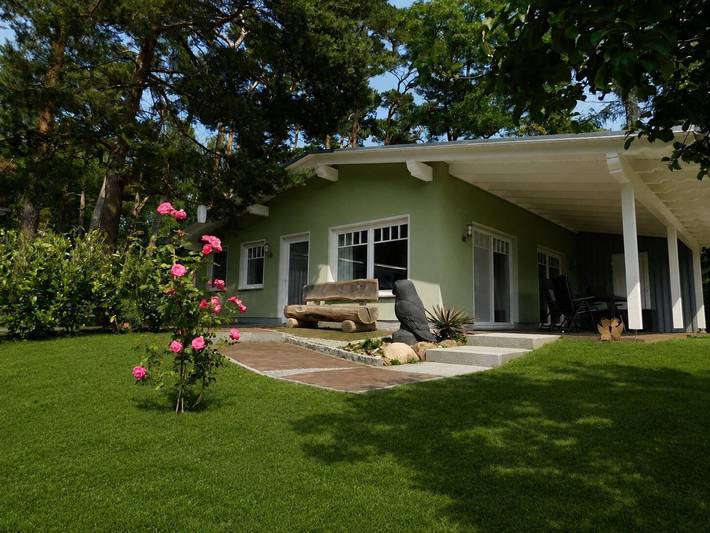 Ferienhaus für 2 Personen, mit Terrasse und Garten