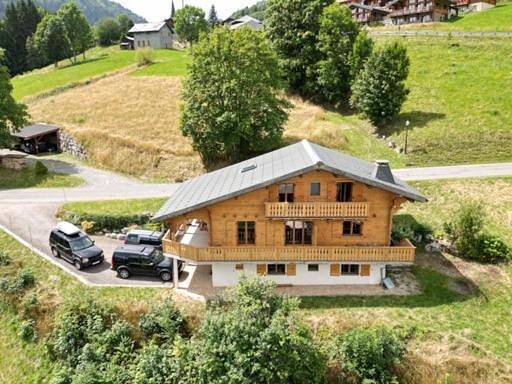 Gîte pour 12 personnes, avec jardin et vue à La Côte-d'Arbroz - 2