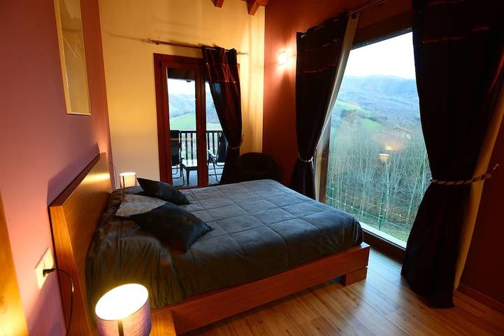 Charmante Wohnung mit Blick auf die Berge für 4 Personen in Sunbilla, Spanische Pyrenäen