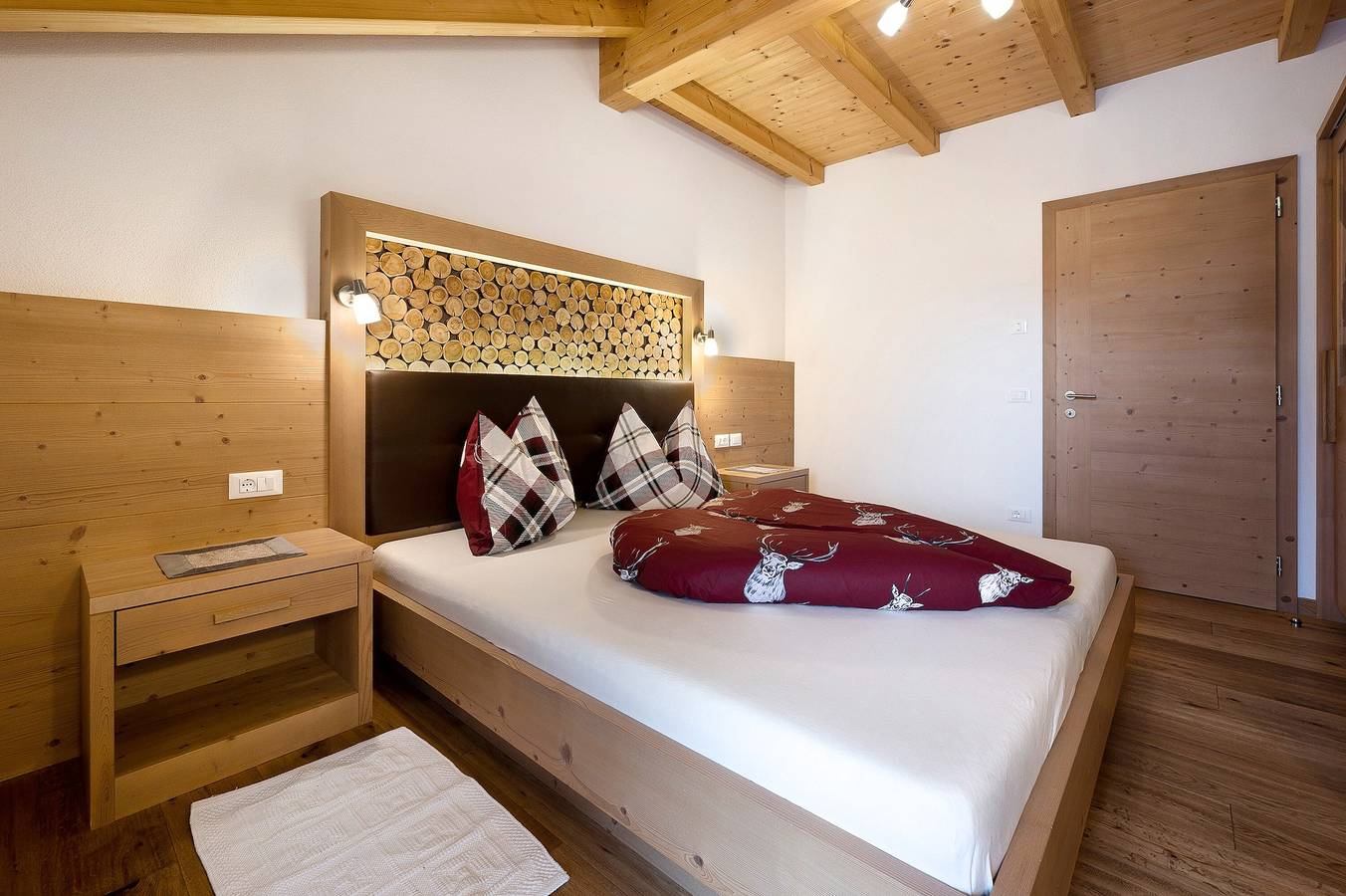 Ganze Wohnung, Ferienwohnung Lüch da Mirio App Pütia mit Bergblick, Garten und Wlan in Rumestluns, Wengen (Italien)