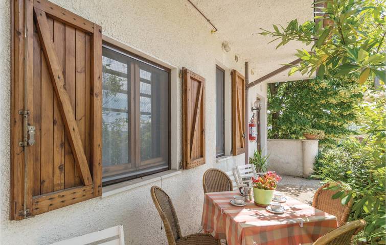 Appartamento vacanze per 6 persone, con terrazza e piscina in Lago Trasimeno