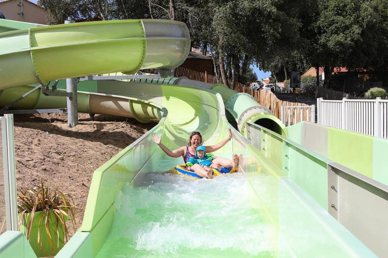 Camping Le Petit Rocher in Le Rocher, Longeville-sur-Mer