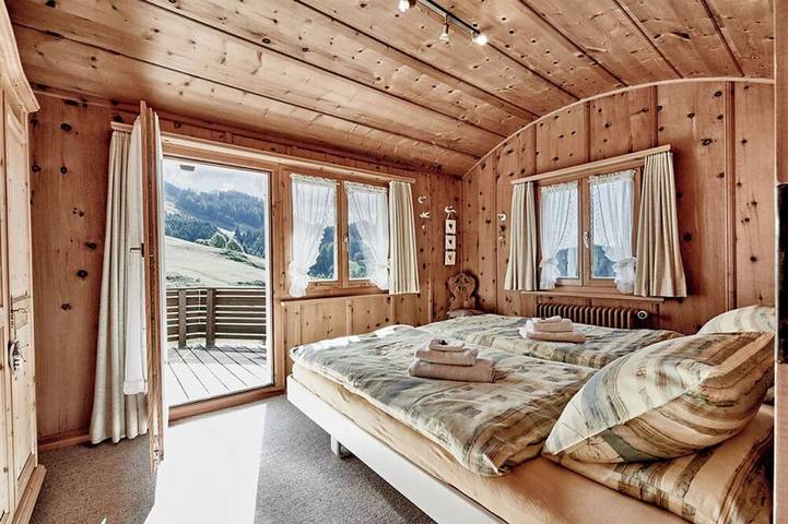 Ganze Wohnung, Chalet Lieuretta da Tscharfs, (Feldis) in Feldis/Veulden, Domleschg