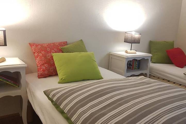 Location de vacances pour 6 personnes, avec jardin à Quézac - 3