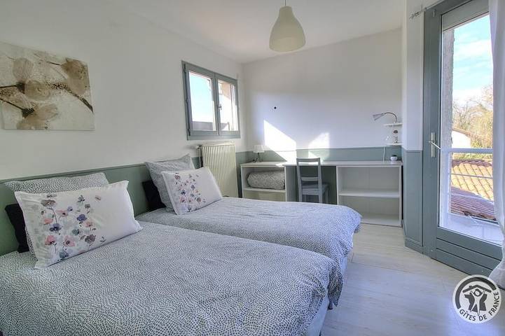 Location de vacances pour 3 personnes, avec jardin à Chaponnay - 3