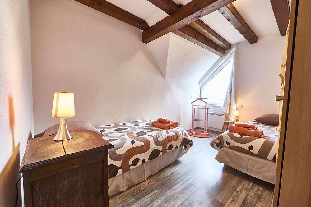 Entire apartment, Family gîte in winegrower's house - Charlotte 6 persons in Gertwiller, Sélestat-Erstein region