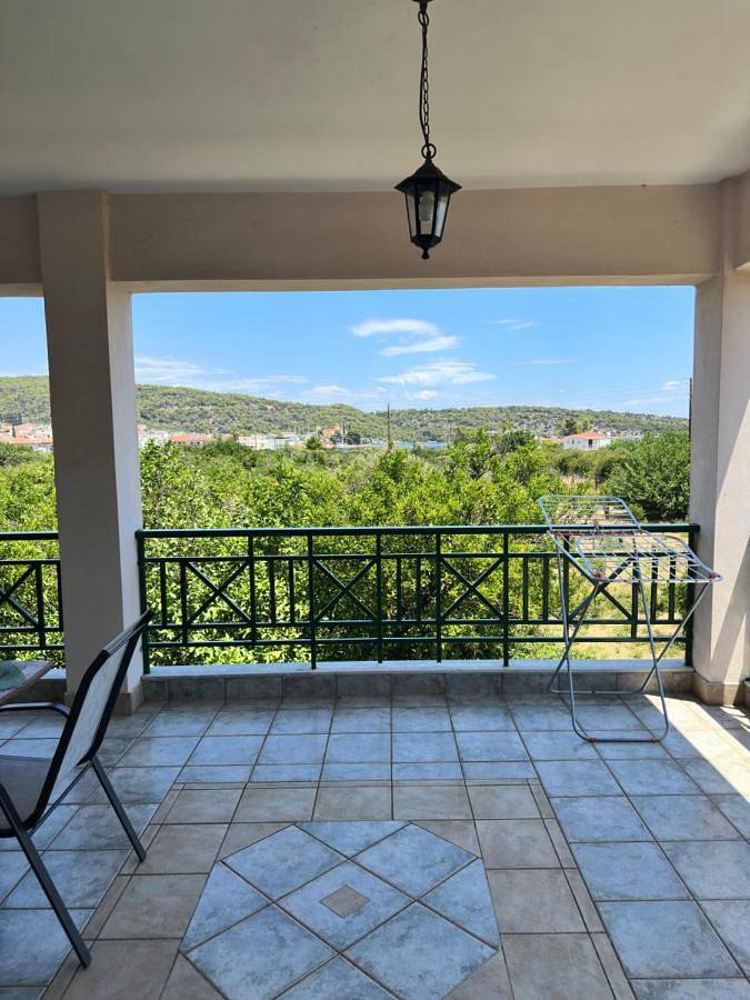 Gîte pour 4 personnes, avec Balcon ainsi que Terrasse et Vue dans Palaia Epidavros - 3