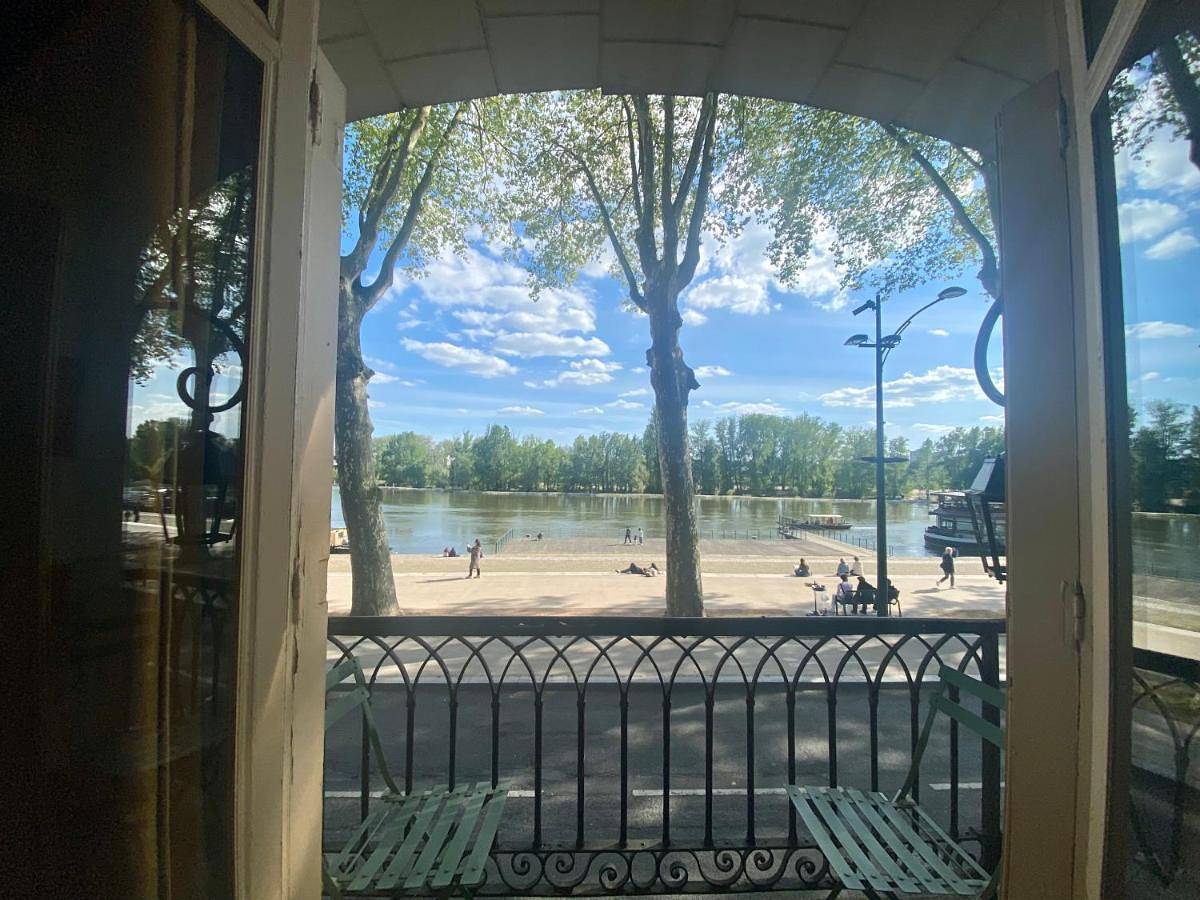 Appartement entier, Balcon vue Loire parking à 50m in Orléans, Vallée de la Loire