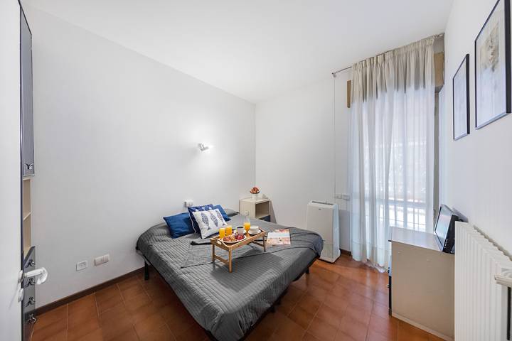 Ferienwohnung für 4 Personen, mit Seeblick und Terrasse sowie Garten in Sirmione - 4