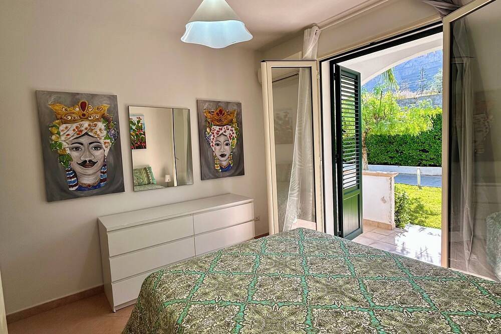 Apartamento entero, Nika house in verdant residence 150 meters from the sea in Isola delle Femmine, Provincia de Palermo