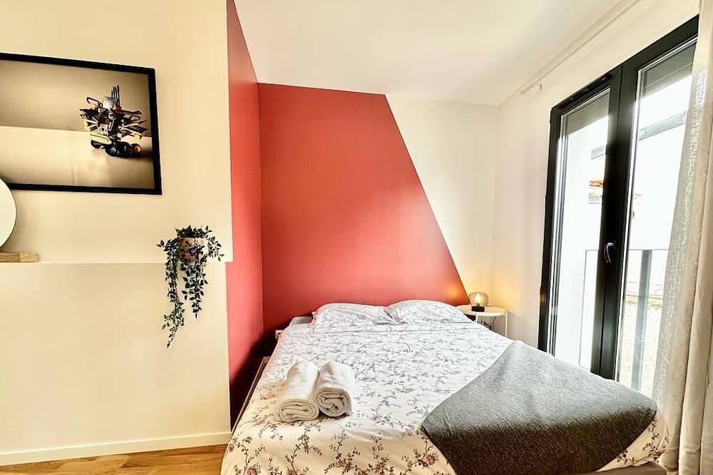 Appartement entier, Duplex House * Grand Paris - 4 Chambres - 2 Sdb - Parking - Près de Paris in Villejuif, Val-de-Marne